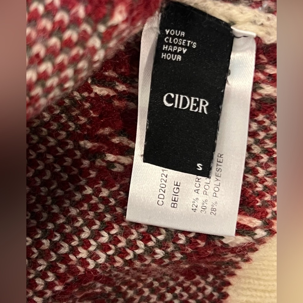 Cider Cherry Pattern Knit Crop Top Size S - Picture 10 of 11